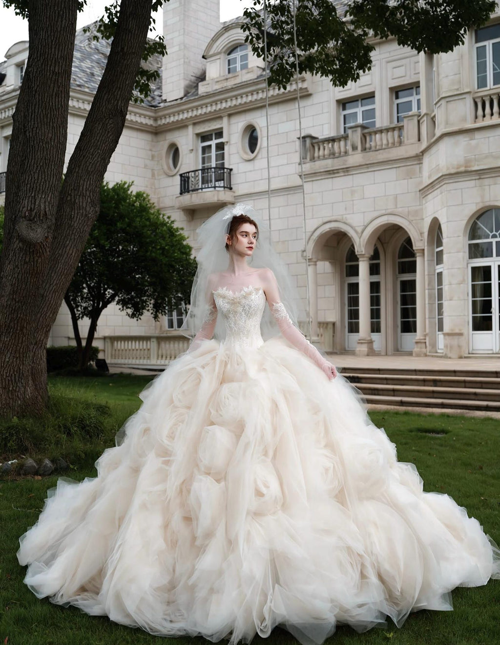Fairytale Strapless Wedding Dress, Champagne Tulle Ballgown With Hand‑Made 3D Roses, Lace Bodice Bridal Gown for Garden Wedding
