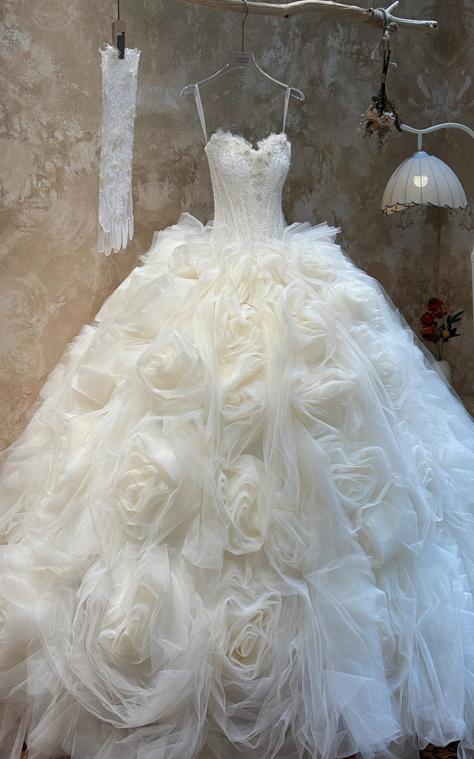 Fairytale Strapless Wedding Dress, Champagne Tulle Ballgown With Hand‑Made 3D Roses, Lace Bodice Bridal Gown for Garden Wedding