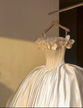 Luxury Off Shoulder Satin Wedding Dress 3D Handmade Flowers Corset Ball Gown Bridal Gown Ivory