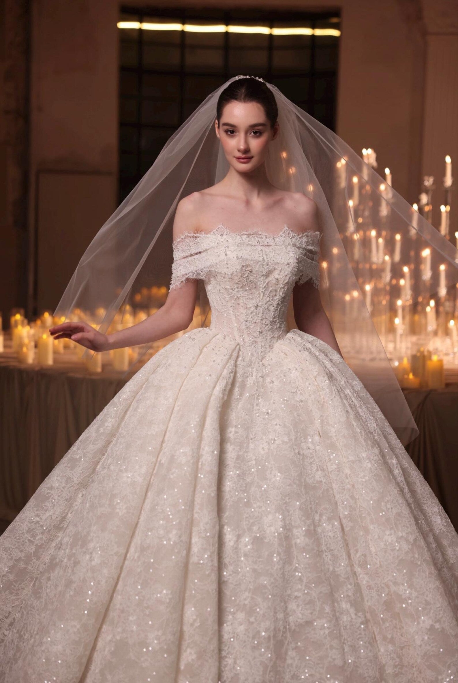 Detachable Off Shoulder Beaded Lace Wedding Dress Ball Gown Strapless Sweetheart Bridal Gown