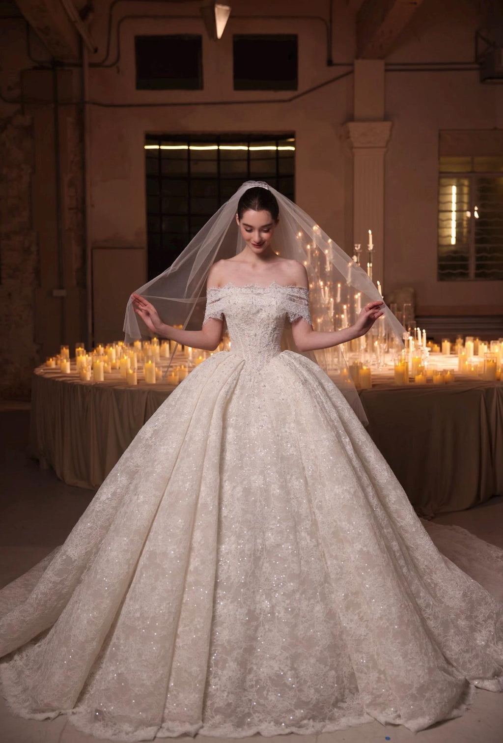 Detachable Off Shoulder Beaded Lace Wedding Dress Ball Gown Strapless Sweetheart Bridal Gown