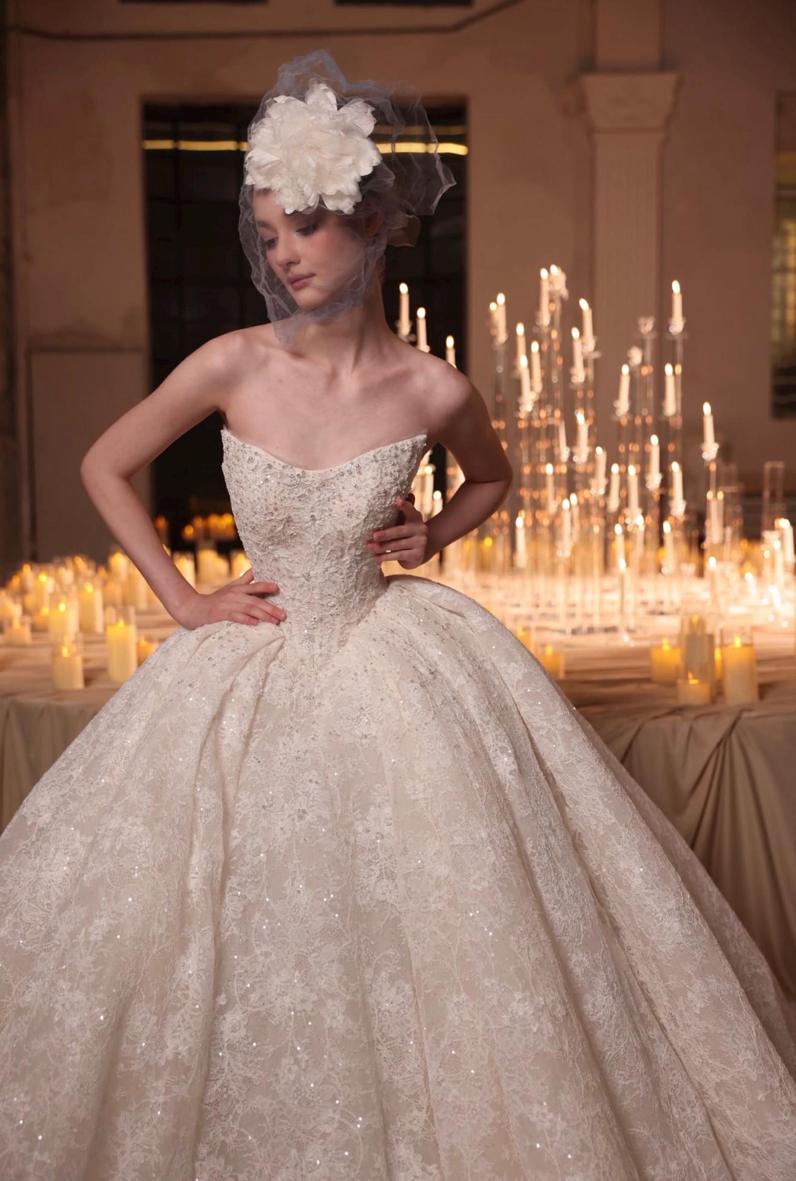 Detachable Off Shoulder Beaded Lace Wedding Dress Ball Gown Strapless Sweetheart Bridal Gown