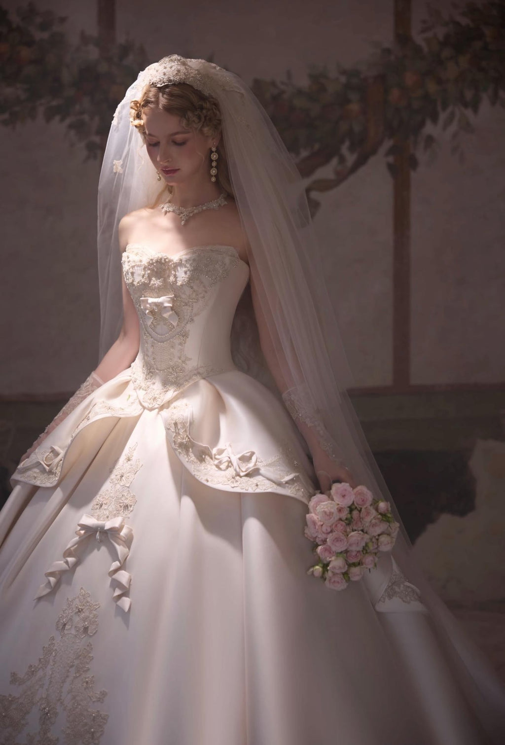 Vintage Royal Ballgown Wedding Dress, Off‑Shoulder Renaissance Bridal Gown, Lace Bow Custom Wedding Dress