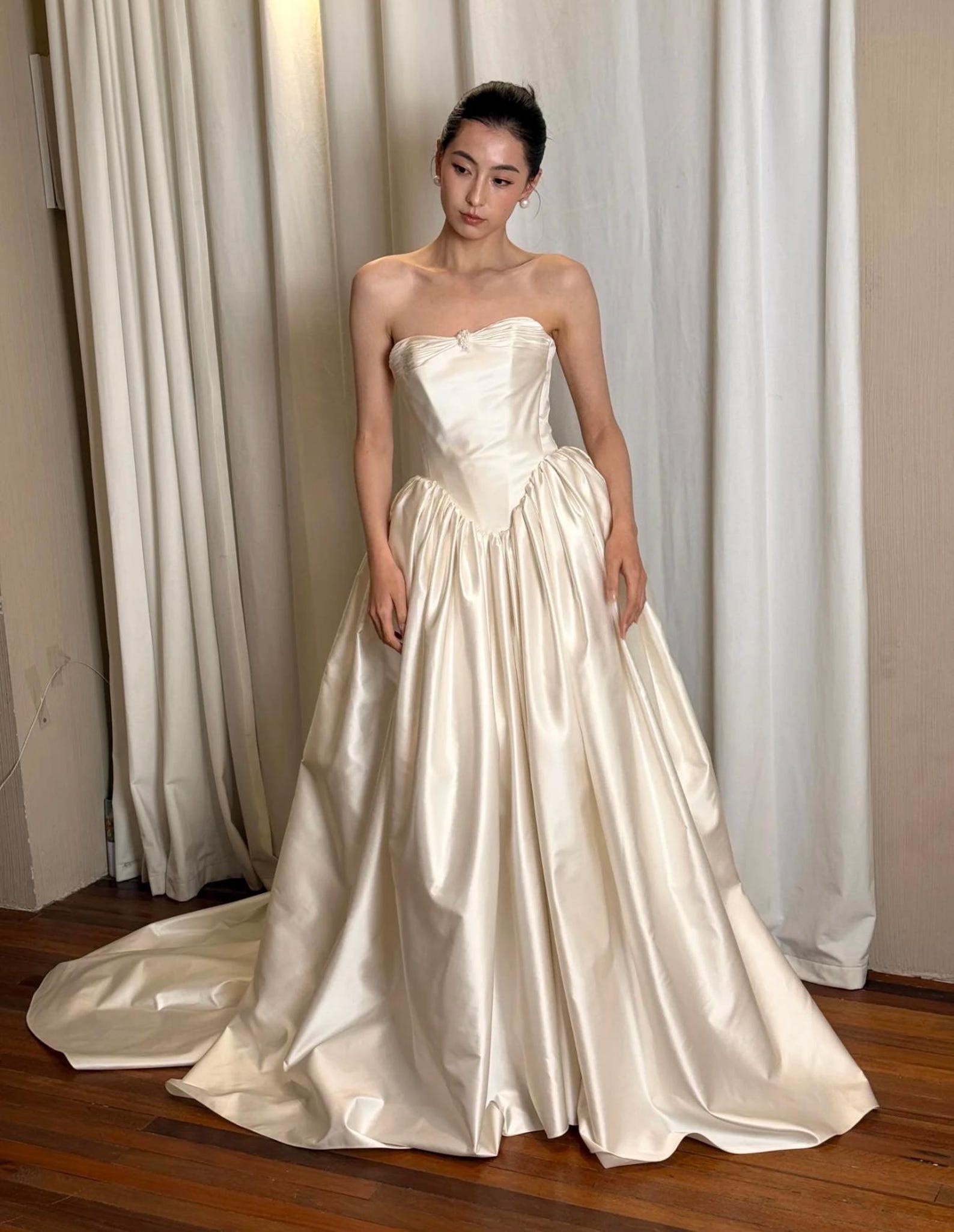 Vintage Off Shoulder Satin Ball Gown Wedding Dress, Sweetheart Bodice with Basque Waist, Elegant Ivory Bridal Gown, Custom Made