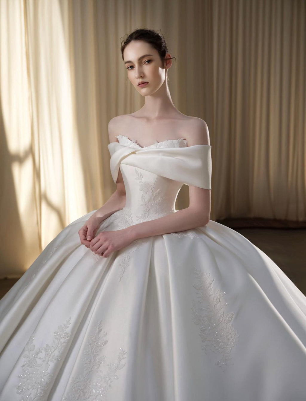 Off‑the‑Shoulder Satin Wedding Dress,Folded Neckline Lace Appliqué Ballgown,Cathedral Train Bridal Gown