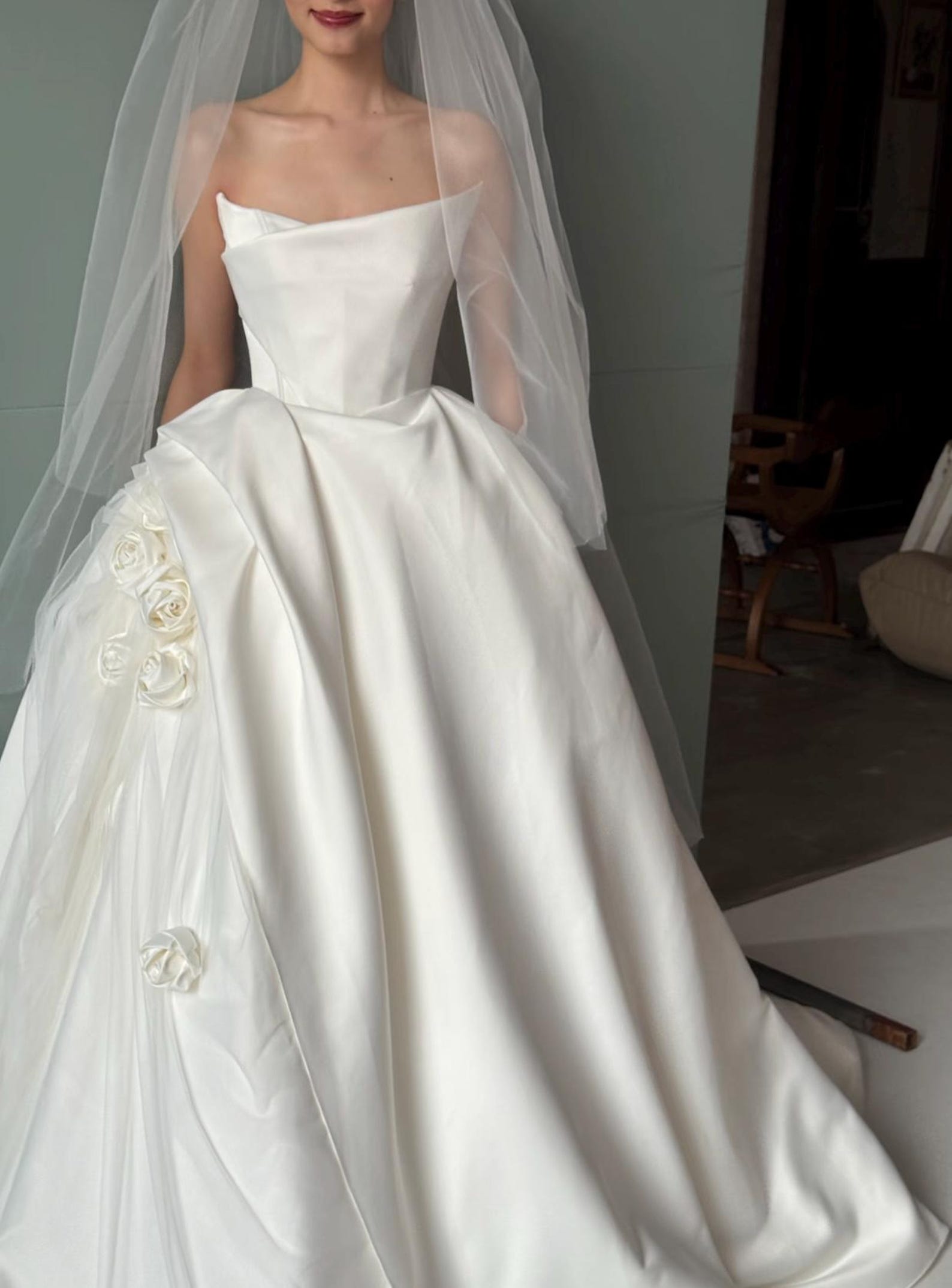 Strapless Matte Satin Ball Gown Wedding Dress,Hand‑crafted 3D Fabric Rose Bridal Gown,Ivory Chapel Train Couture Bridal Dress