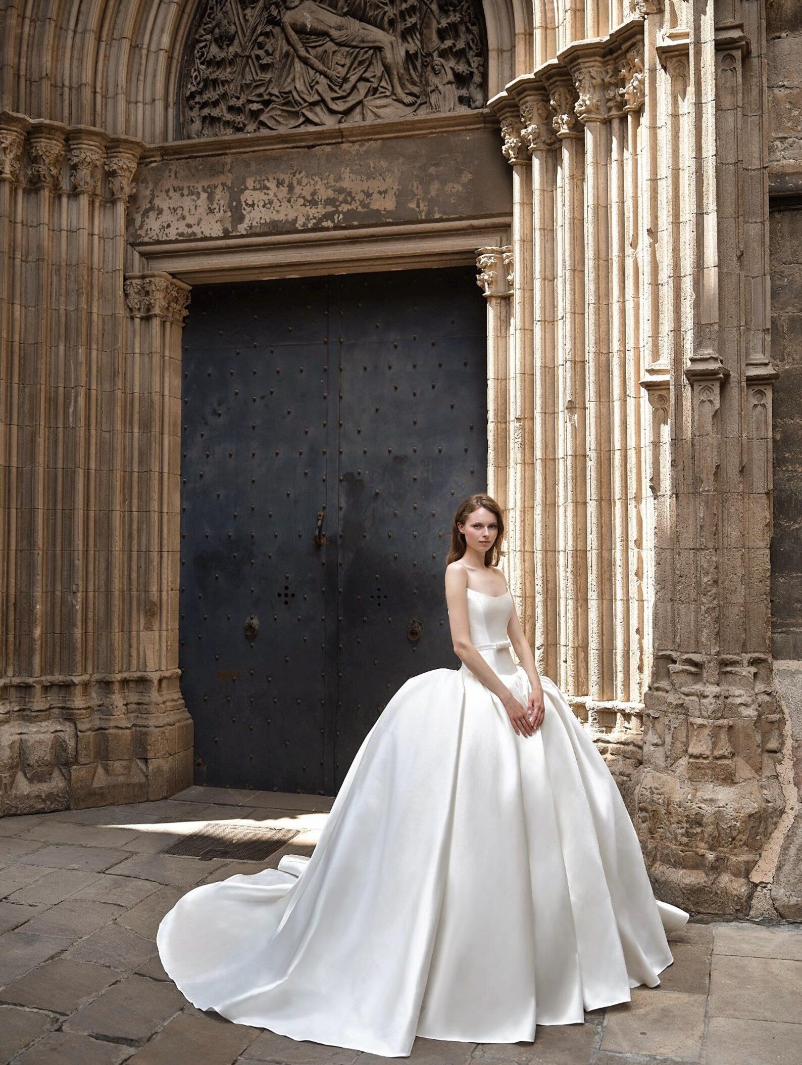 Two‑In‑One Satin Ball Gown Wedding Dress, Detachable 3D Floral Ruffle Shoulder, Strapless Bridal Gown With Cathedral Train