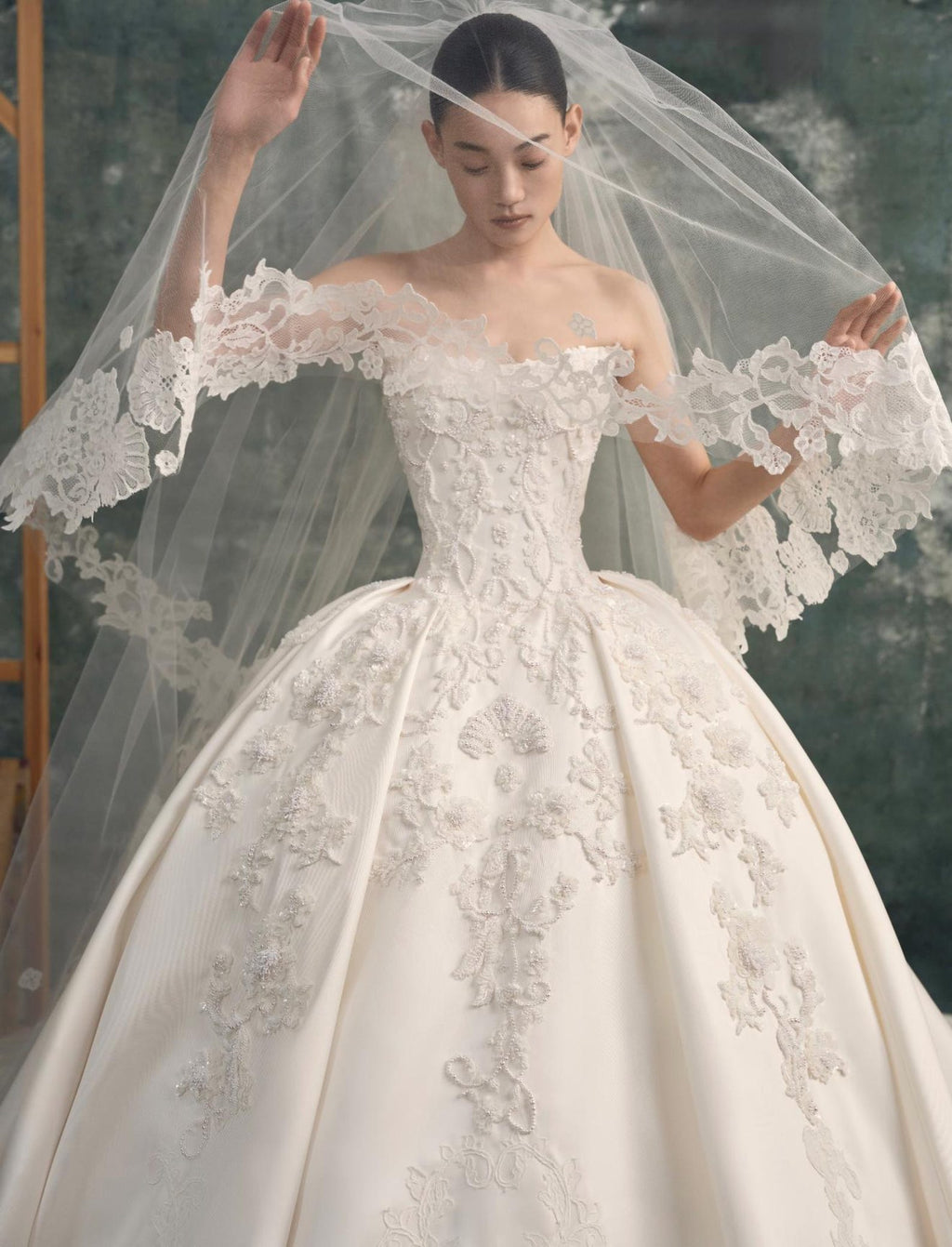 Vintage Ballgown Wedding Dress, Strapless Satin Bridal Gown, Lace Appliqué Royal Bridal Dress With Long Train