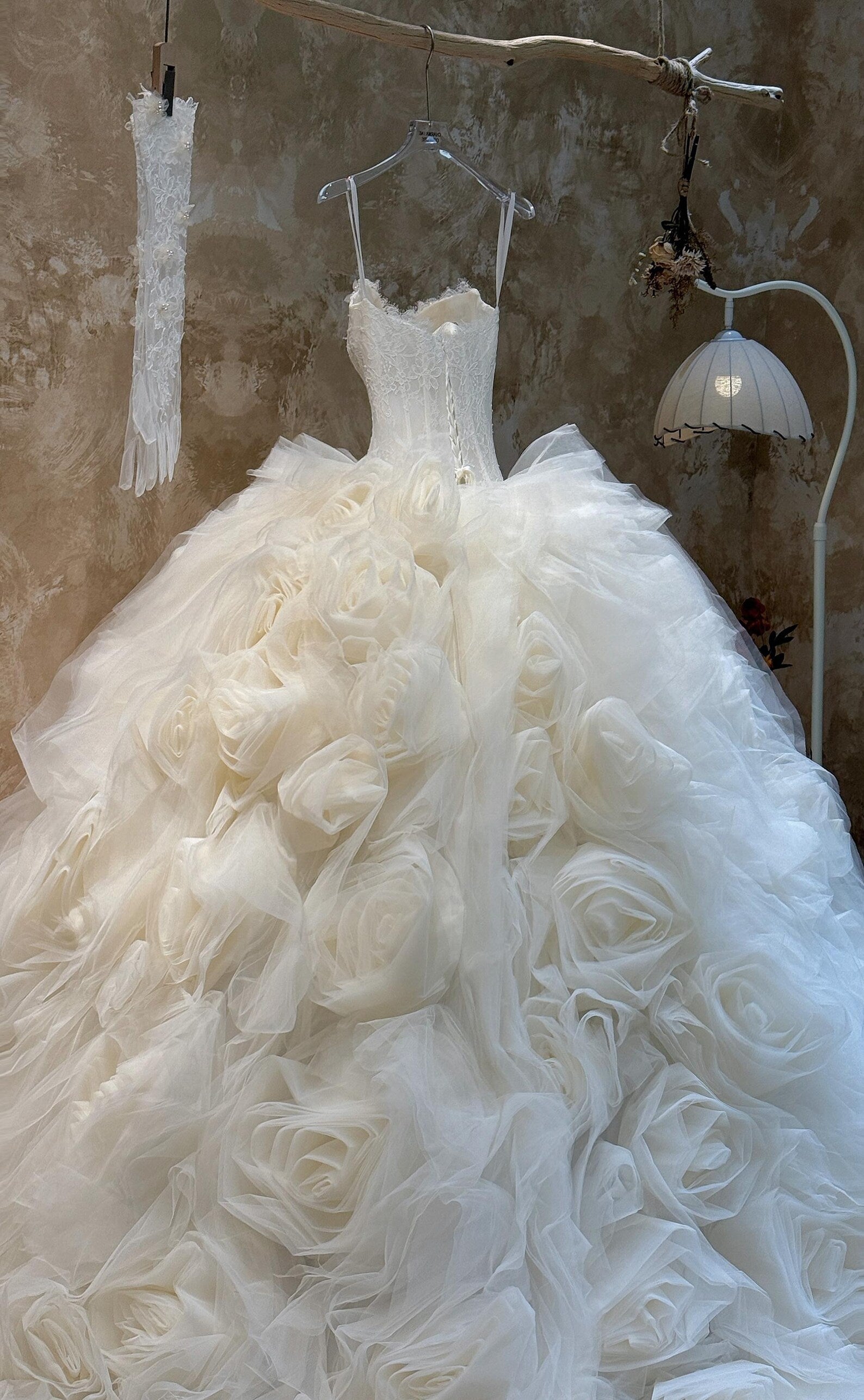 Fairytale Strapless Wedding Dress, Champagne Tulle Ballgown With Hand‑Made 3D Roses, Lace Bodice Bridal Gown for Garden Wedding