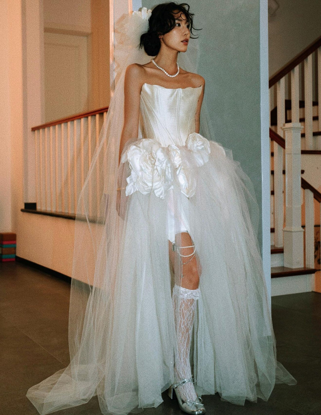 Modern Strapless Bridal Gown,3D Large Flower Tulle Wedding Dress,Satin Corset Wedding Gown,Edgy Bride Reception Dress