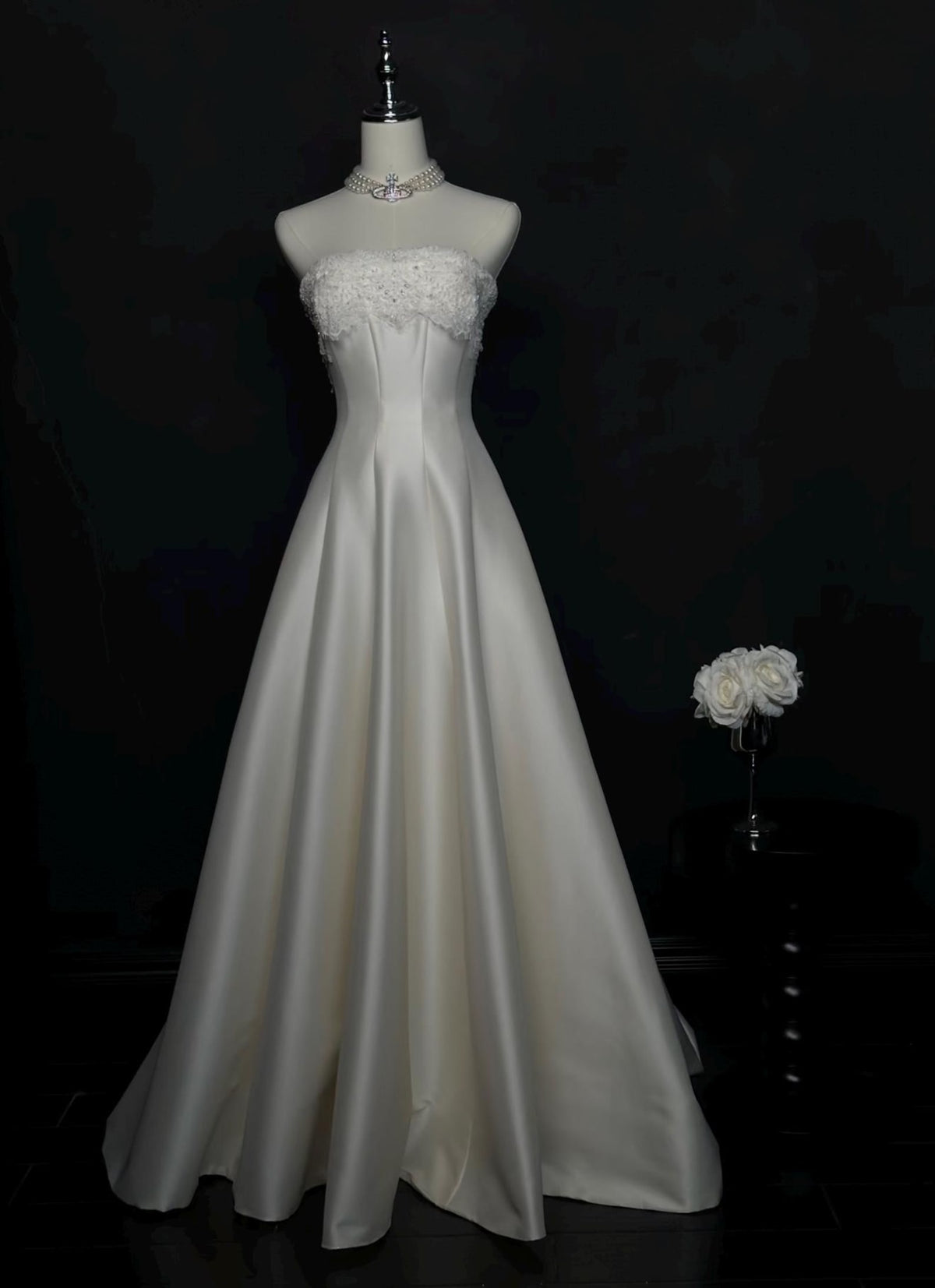 Strapless Lace‑Trim Satin Ballgown Wedding Dress, Pockets Voluminous Bridal Gown With Train
