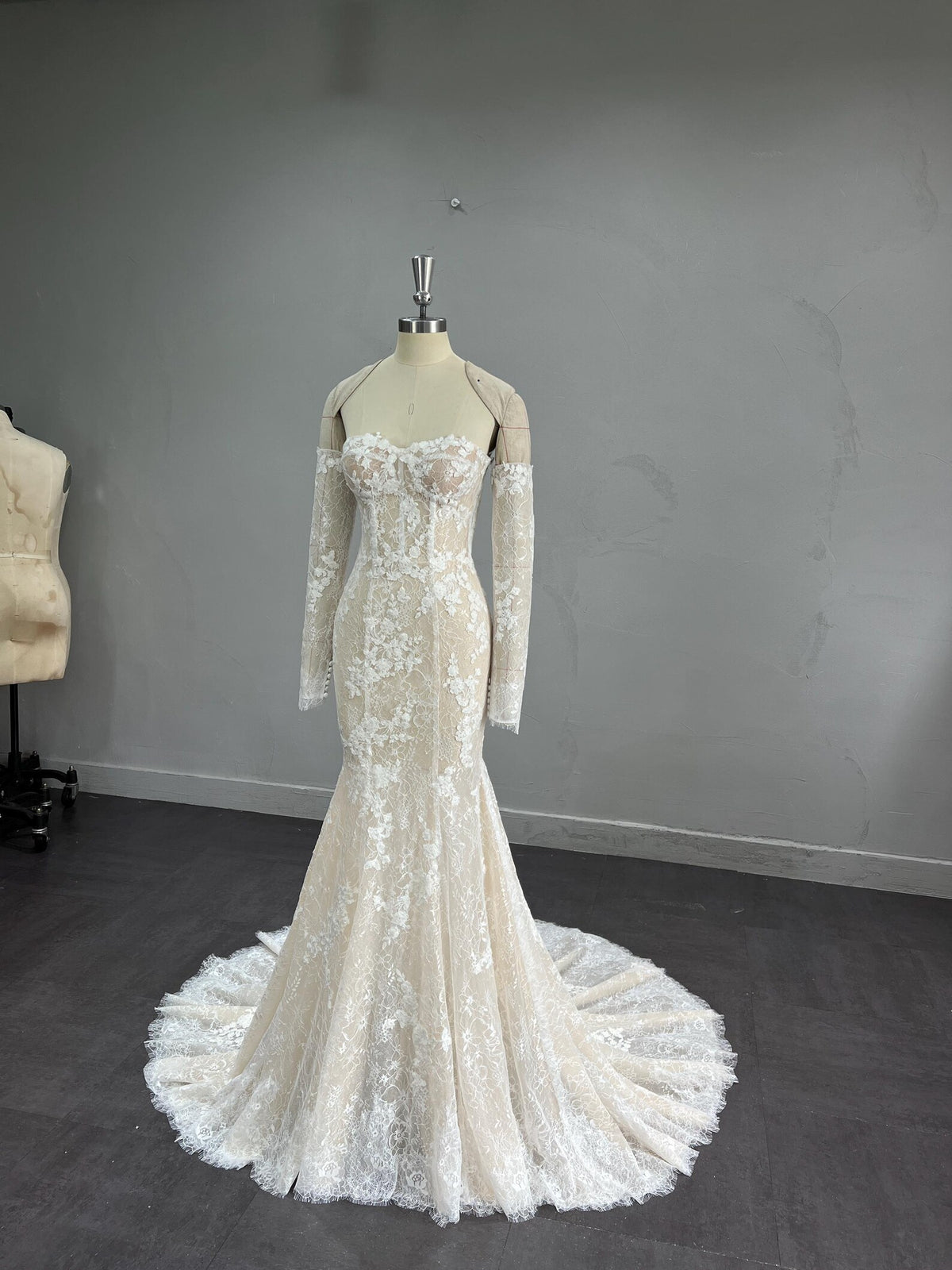 Mermaid Wedding Dress, Detachable Long Lace Sleeves, 3D Floral Lace Corset Bridal Gown