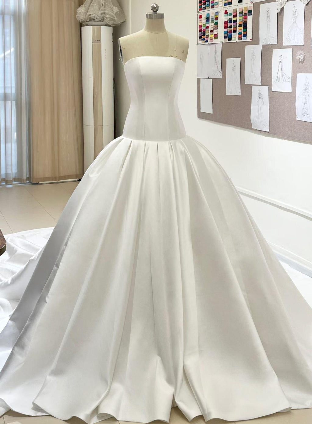 Minimalist Wedding Dress, Strapless Satin Ball Gown, Modern Simple Bridal Gown, Clean Elegant Wedding Dress, Fitted Bodice, Custom Made
