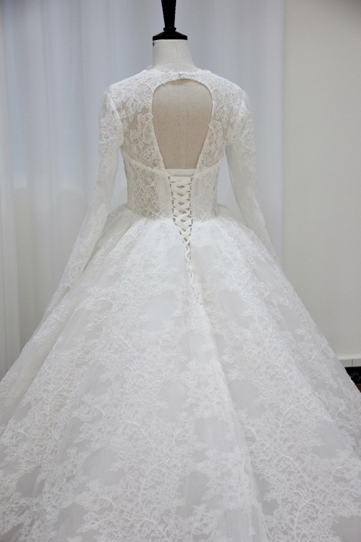 Long Sleeve Lace Ballgown Wedding Dress, Sweetheart Neck Sheer Corset Bridal Gown, Full Lace Voluminous Tulle Wedding Dress