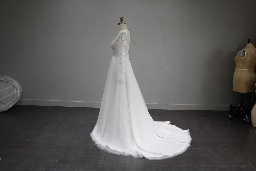 Long Sleeve Lace A-Line Wedding Dress, V Neck Tulle Bridal Gown