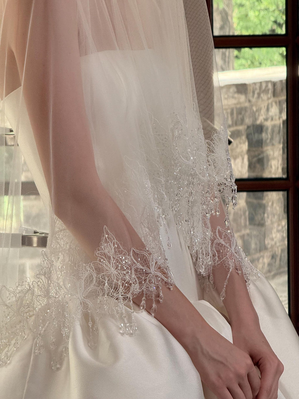 Butterfly Lace Bridal Veil with Hanging Crystal Beads, Handmade Tulle Wedding Veil, Sparkling Crystal Fringe Edge Veil for Bride
