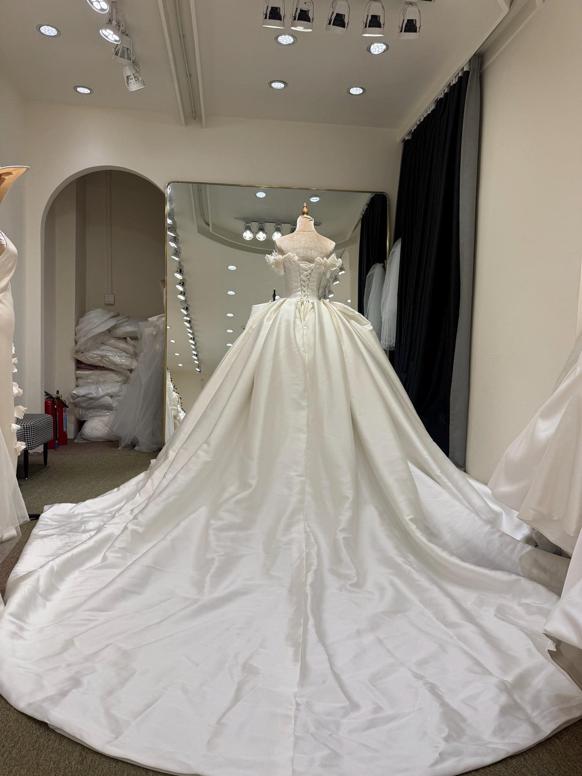 Off Shoulder Satin Wedding Dress, 3D Floral Ball Gown Bridal Gown with Train, Luxury Handmade Wedding Gown