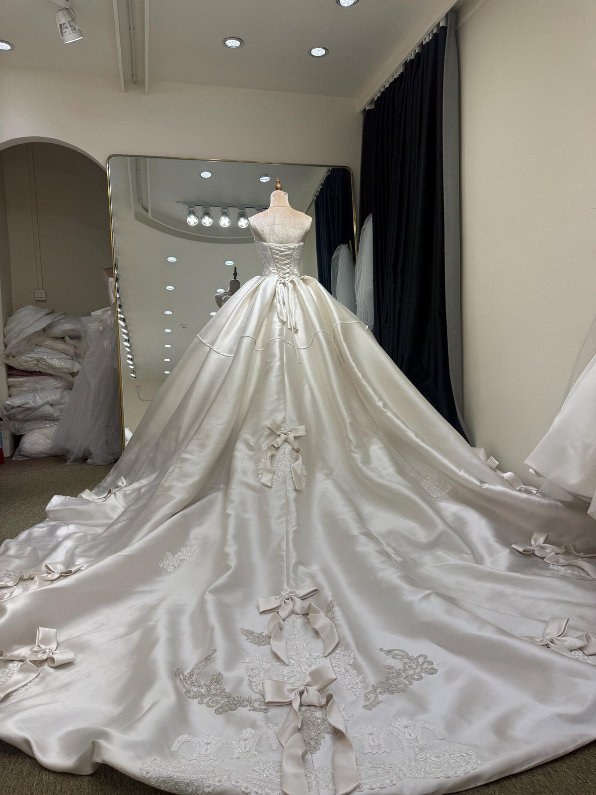 Sweetheart Satin Ballgown Wedding Dress, Lace & Bow Bridal Gown, Luxury Cathedral Train Wedding Gown