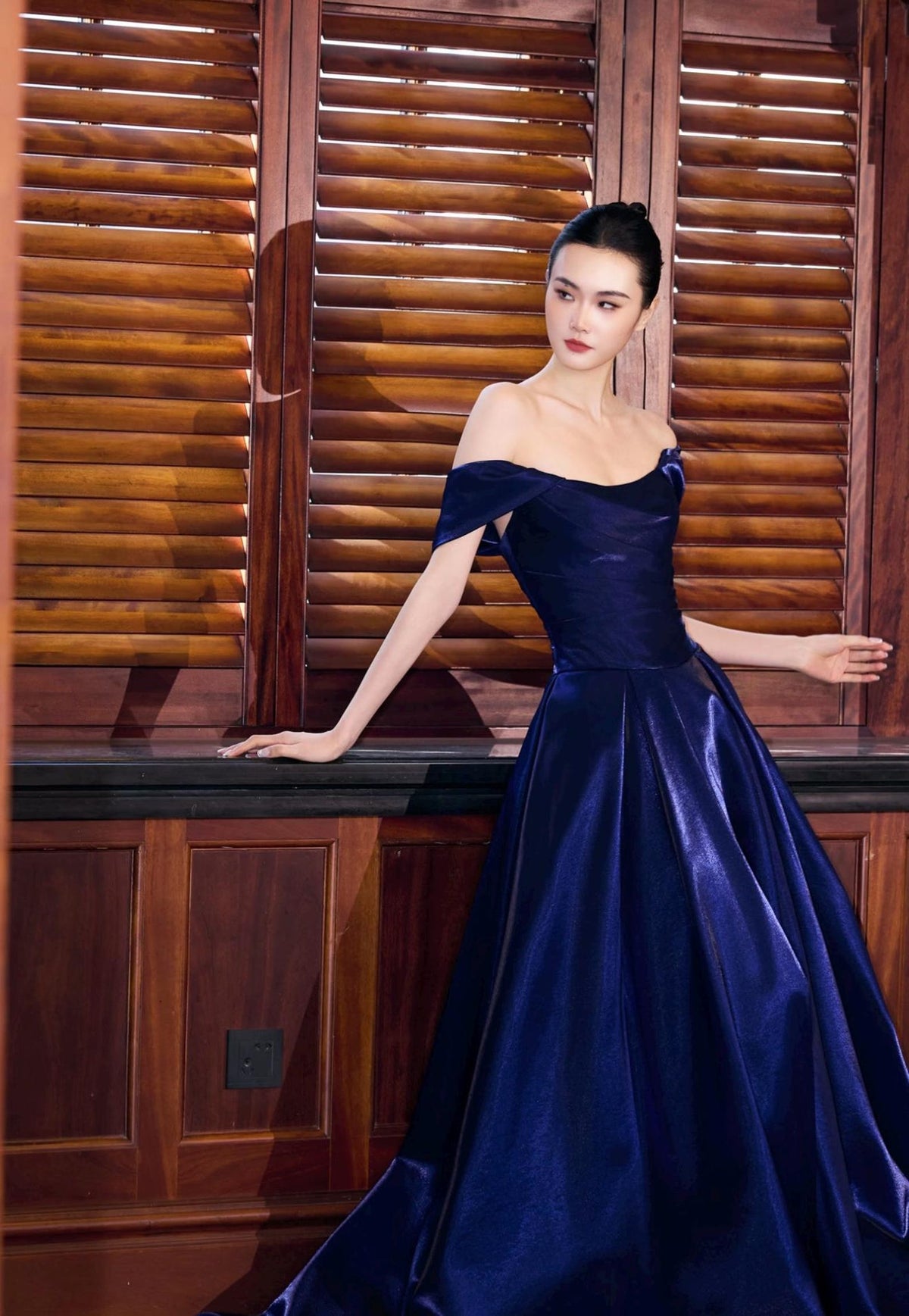 Navy Blue Satin Off Shoulder Evening Gown, High Slit Formal Dress, Prom Dress with Pockets, Elegant Pageant Wedding Guest Dress