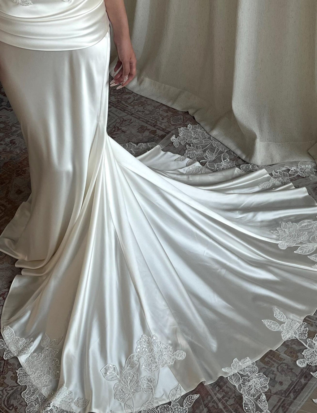 Sweetheart Satin Ballgown Wedding Gown, Crystal Embellished Bridal Dress, Boned Corset Wedding Dress, Custom Luxury Bridal Gown