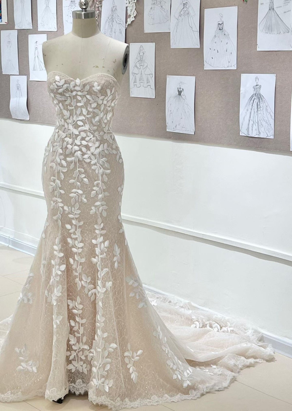 Sweetheart Strapless Mermaid Wedding Dress, 3D Leaf Lace Nude Tulle Bridal Gown With Train