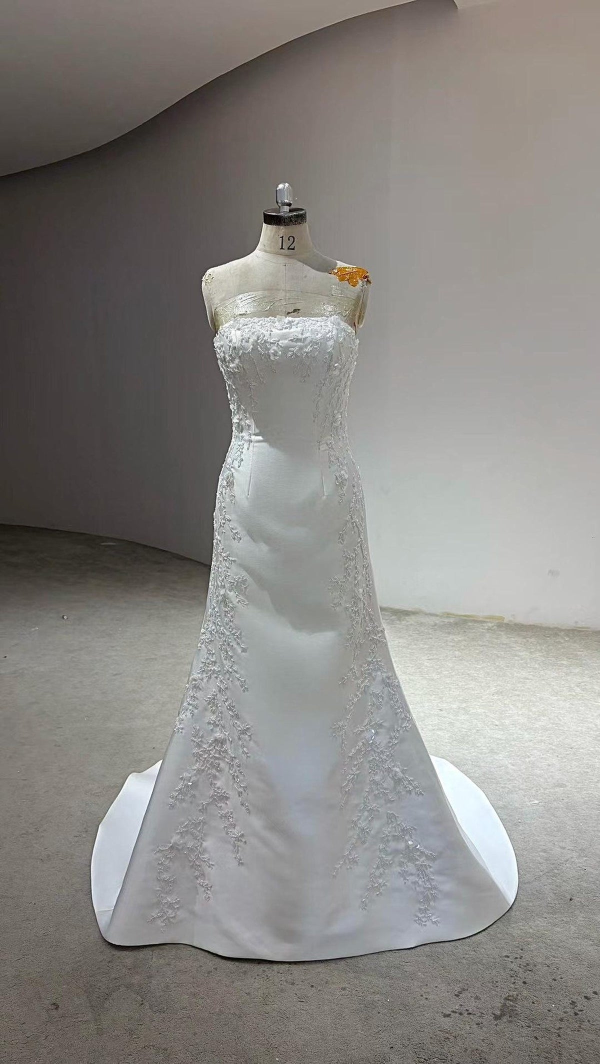 Cathedral Lace Wedding Veil, 3D Floral Appliqué Bridal Veil, Long Lace Edge Chapel Veil With Train