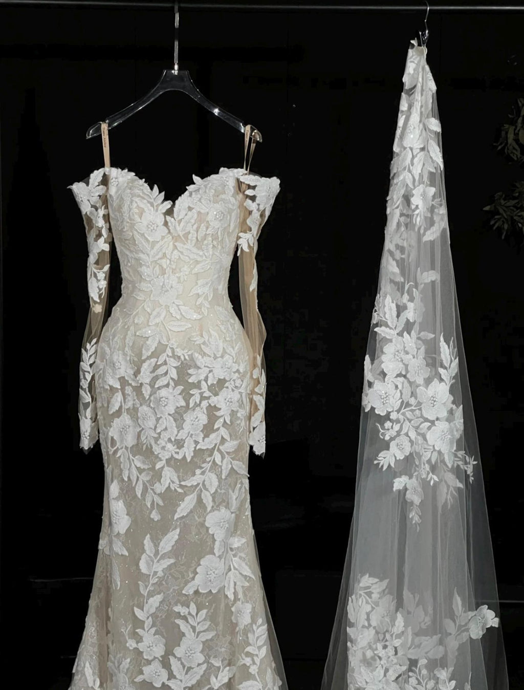 Off Shoulder Lace Mermaid Wedding Gown