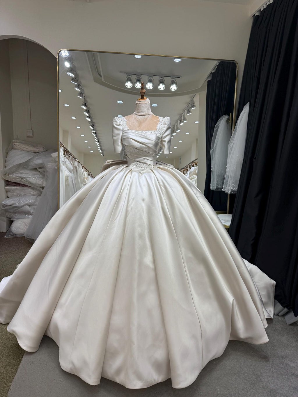 Luxury Satin Ballgown Wedding Dress, Square Neck Puff Sleeve Bridal Gown, Lace Embellished Princess Wedding Dress with Big Bow