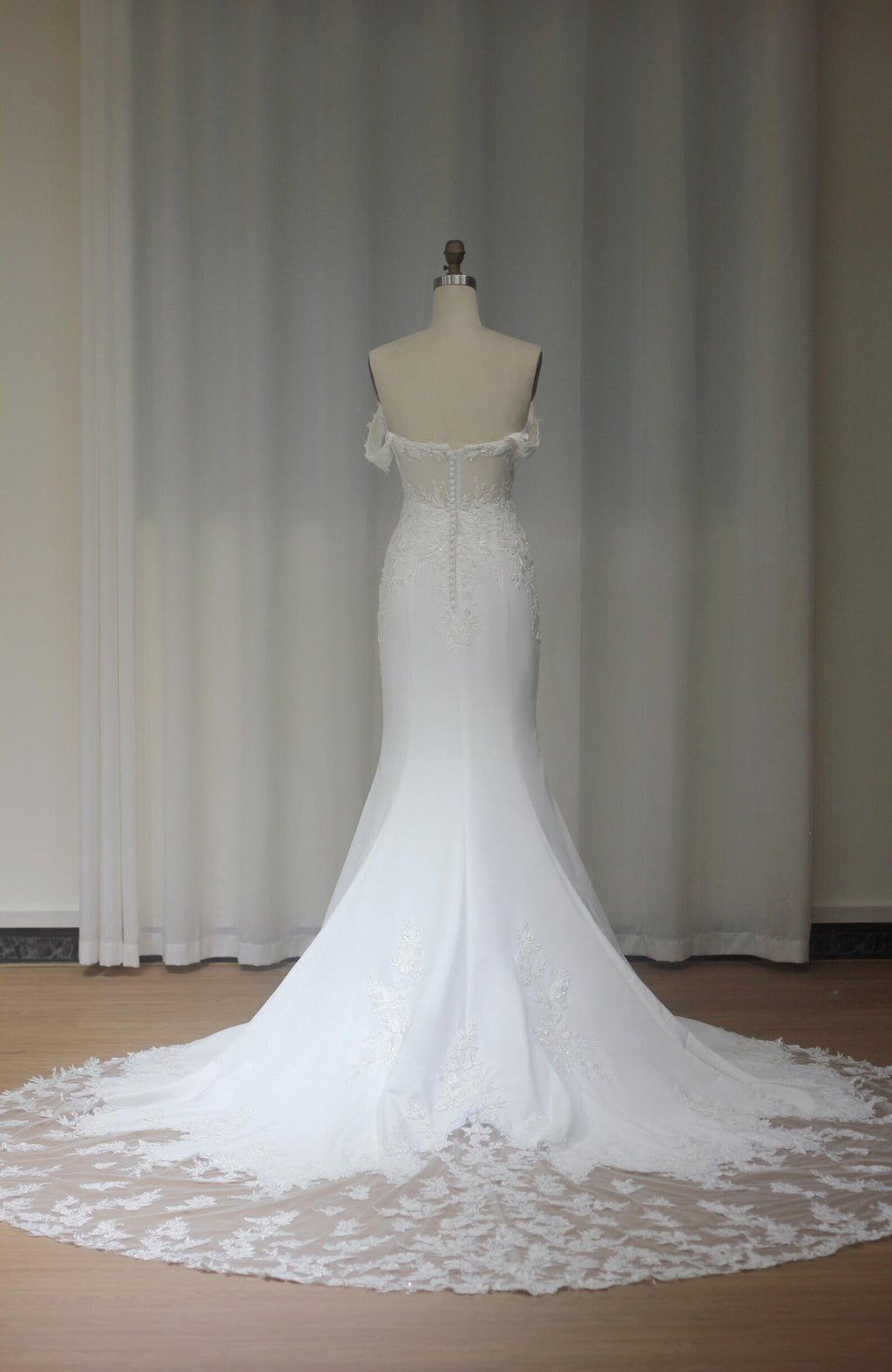 Draped Strapless Off The Shoulder Mermaid Wedding Dress, Lace Appliqué Satin Bridal Gown, Fitted Trumpet Wedding Gown With Train