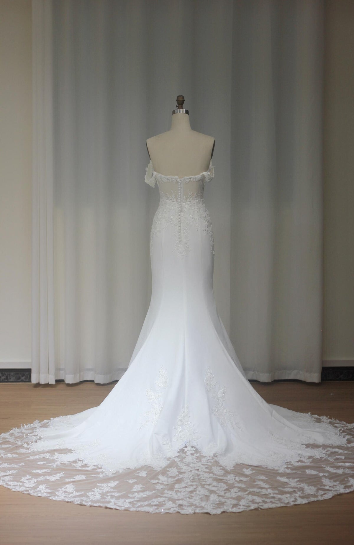 Draped Strapless Off The Shoulder Mermaid Wedding Dress, Lace Appliqué Satin Bridal Gown, Fitted Trumpet Wedding Gown With Train