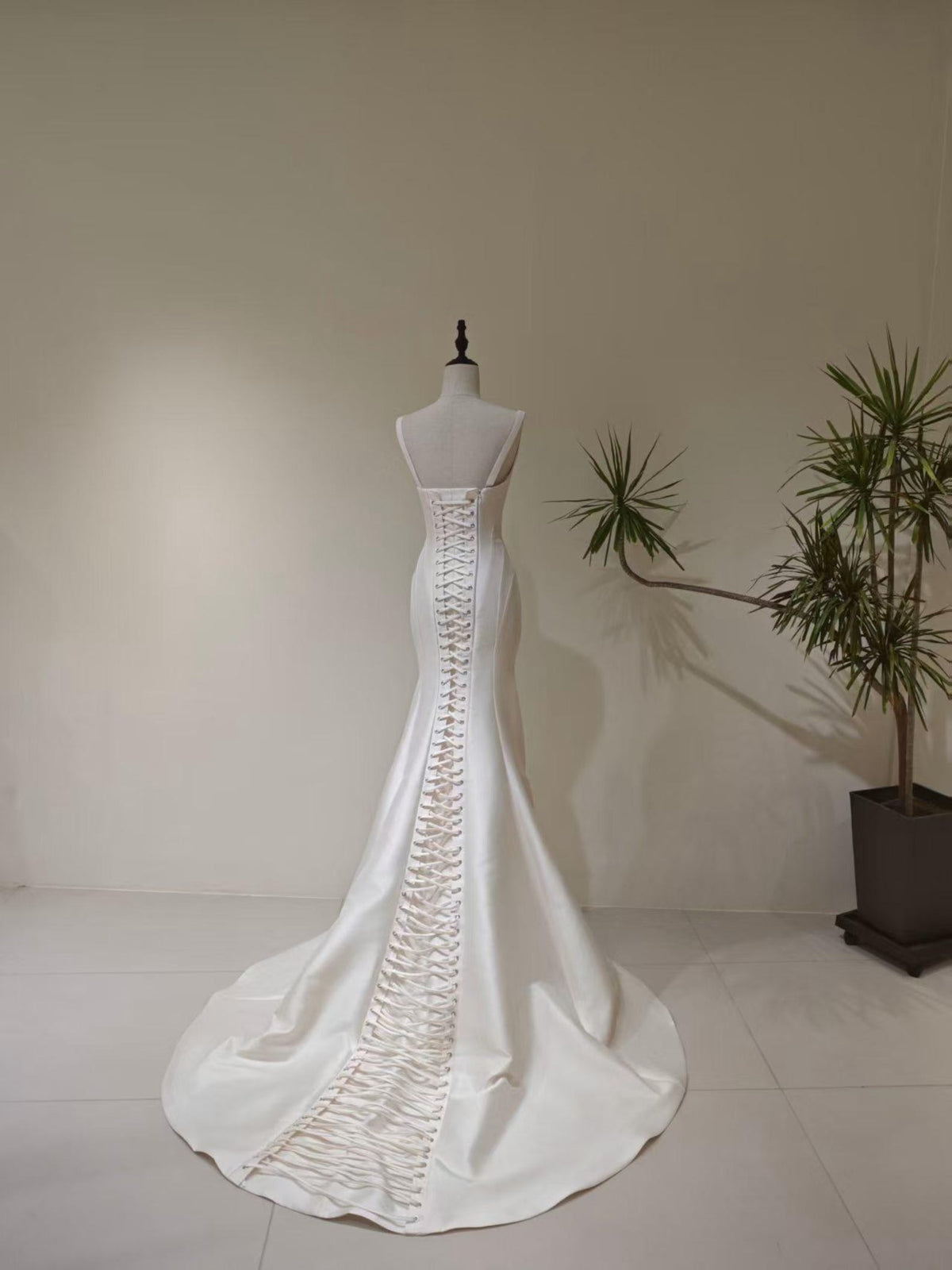 Modern Sleeveless Satin Mermaid Wedding Gown, Sculpted Seamed Deep V Bridal Dress, Fit & Flare Custom Wedding Gown