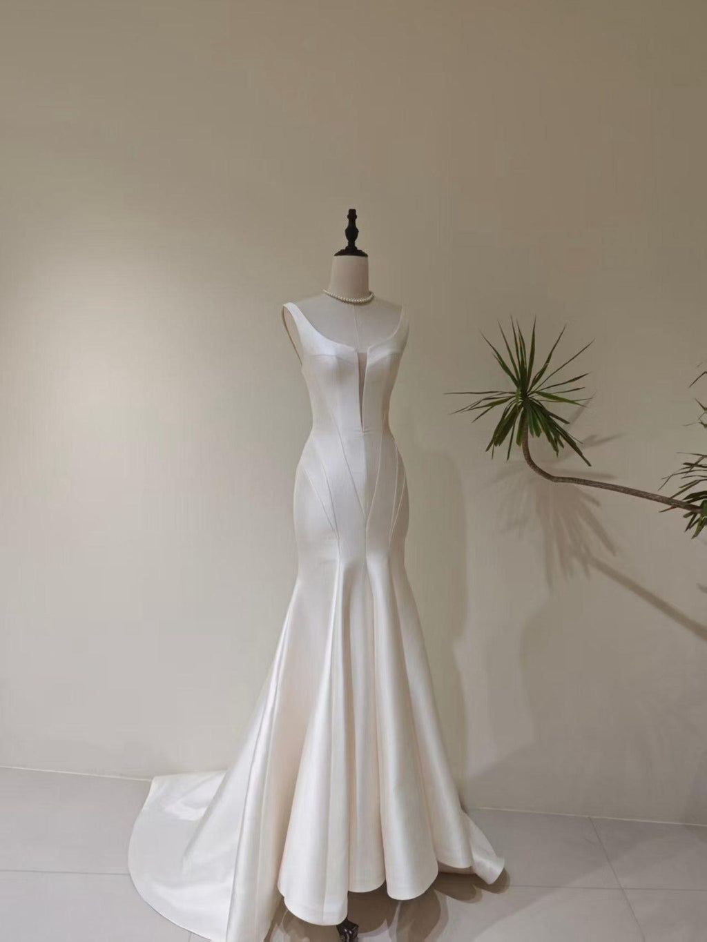 Modern Sleeveless Satin Mermaid Wedding Gown, Sculpted Seamed Deep V Bridal Dress, Fit & Flare Custom Wedding Gown