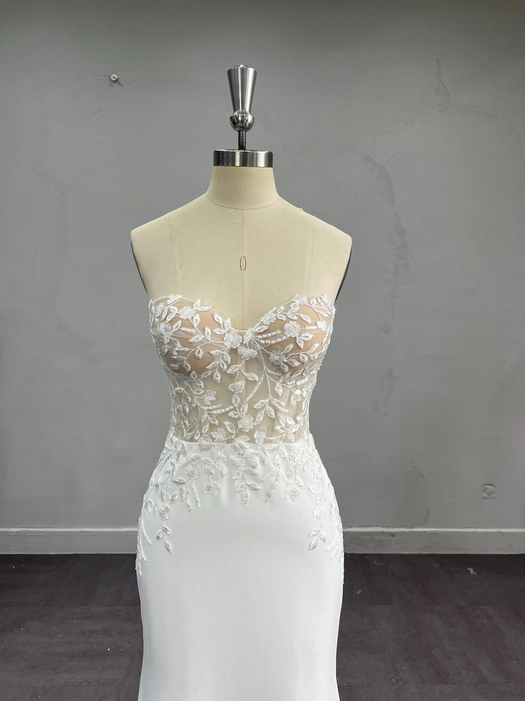Strapless Illusion Lace Tulle Ballgown Wedding Dress, 3D Floral Embroidery, Sweetheart Neck, Custom Bridal Gown with Train