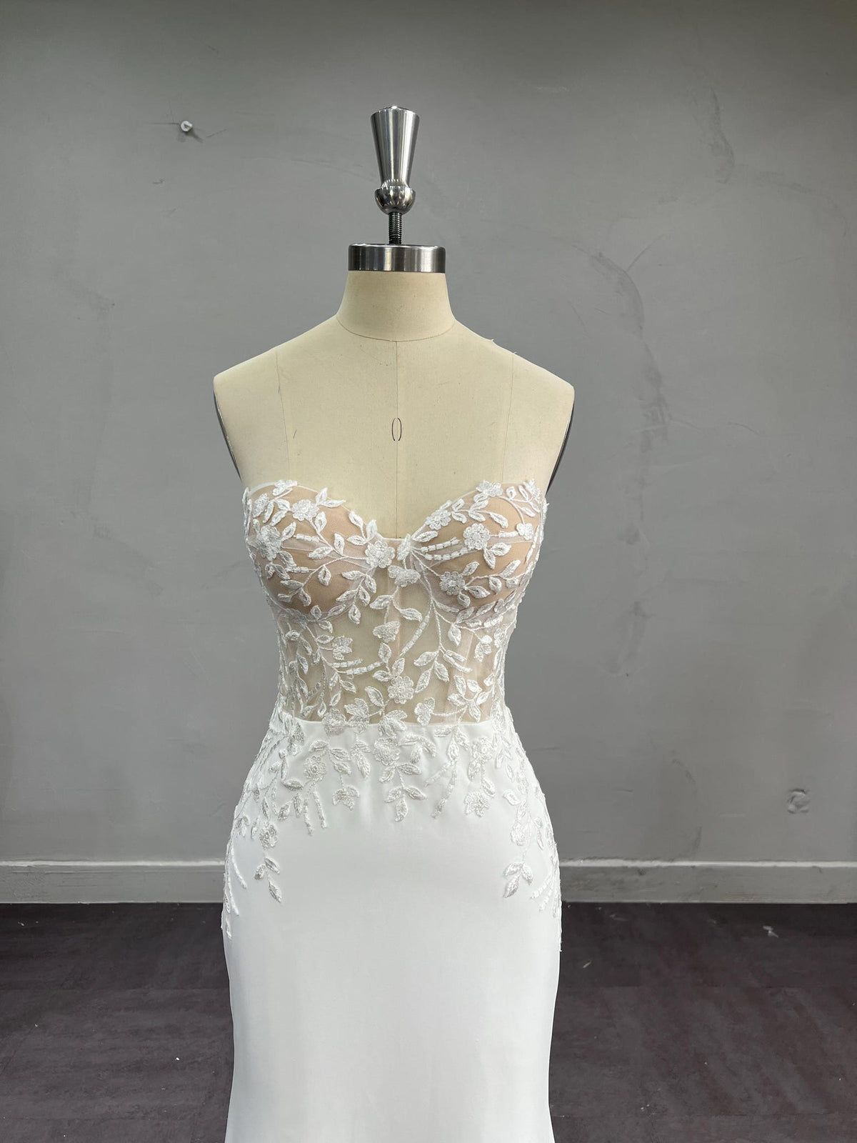 Strapless Illusion Lace Tulle Ballgown Wedding Dress, 3D Floral Embroidery, Sweetheart Neck, Custom Bridal Gown with Train