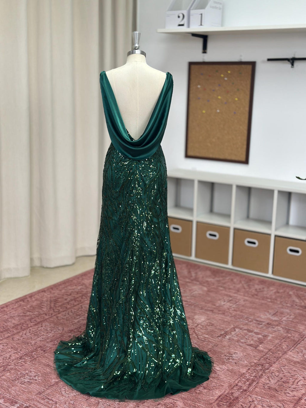 Emerald Green Sequin Mermaid Evening Gown, Spaghetti Strap V Neck Formal Dress, Long Sparkly Prom Dress, Wedding Guest Maxi Dress