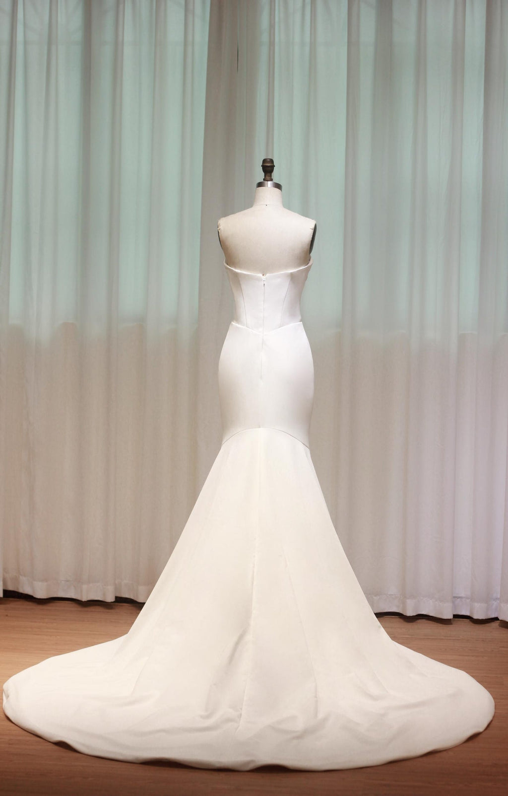 Strapless Draped Sweetheart Mermaid Wedding Dress, Structured Corset Satin Bridal Gown, Minimalist Wedding Dress with Train
