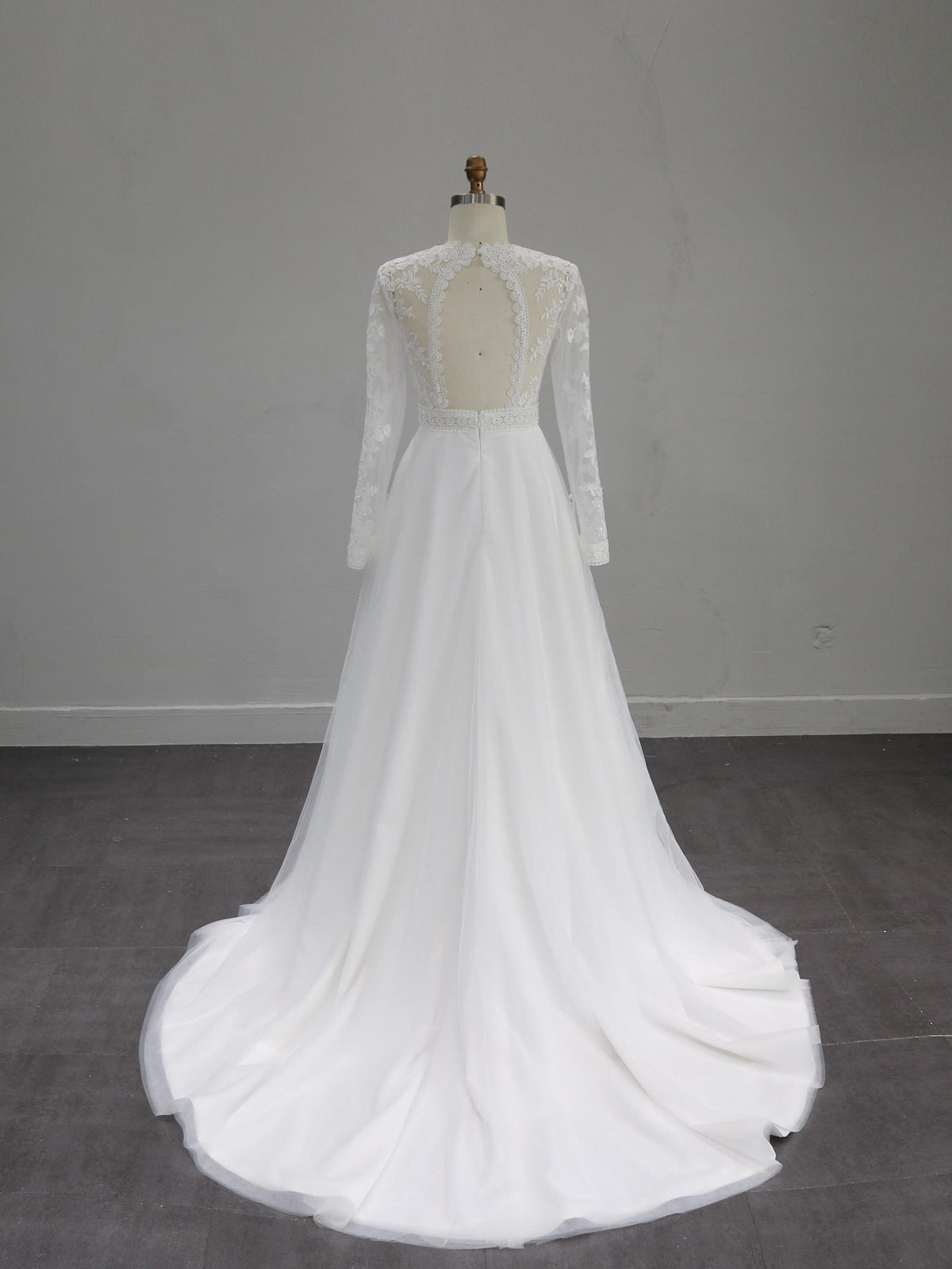 Long Sleeve Lace A-Line Wedding Dress, V Neck Tulle Bridal Gown