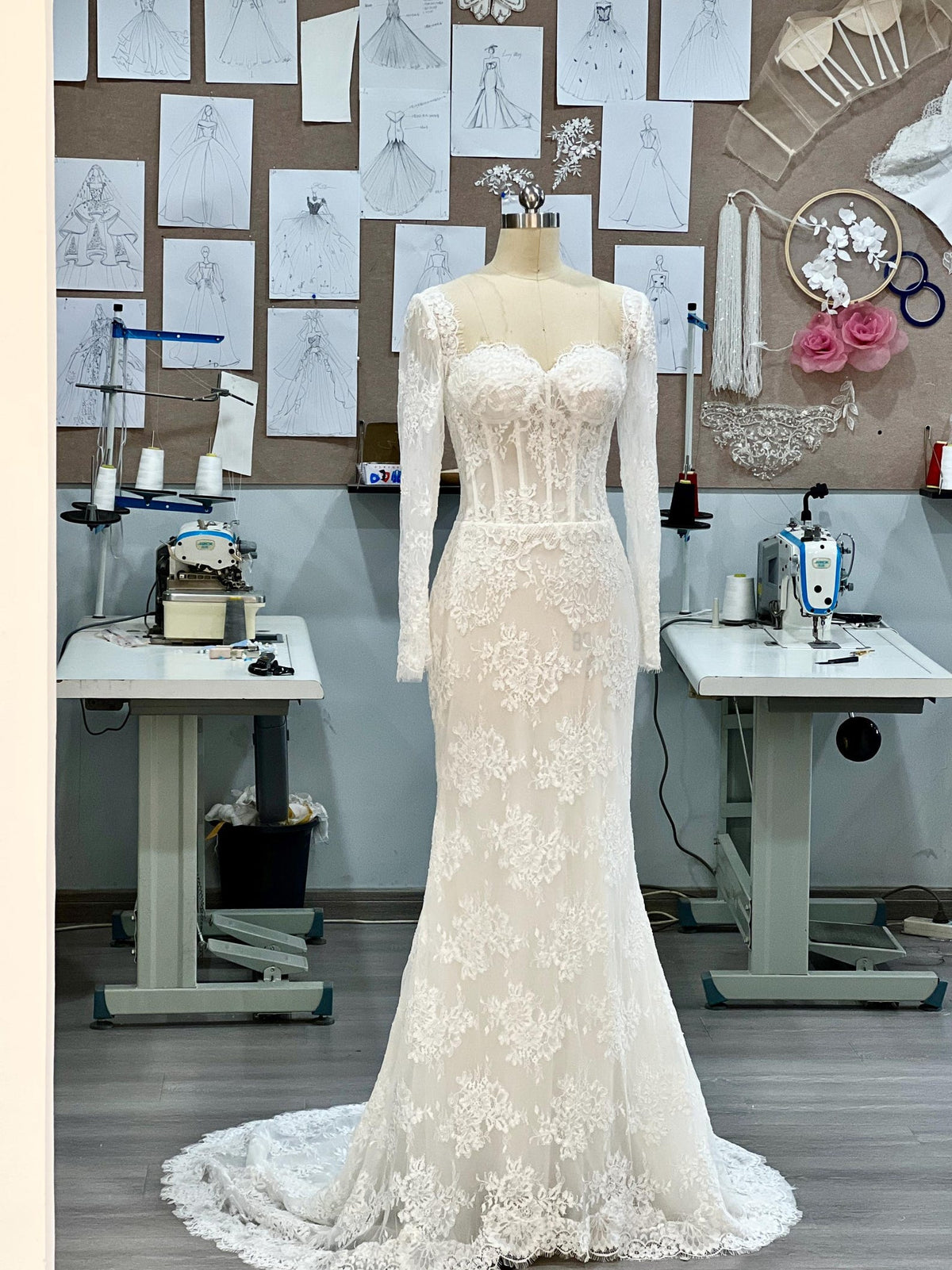 Long Sleeve Lace Mermaid Wedding Dress, Sweetheart Corset Bridal Gown, Floral Lace Chapel Train Wedding Gown